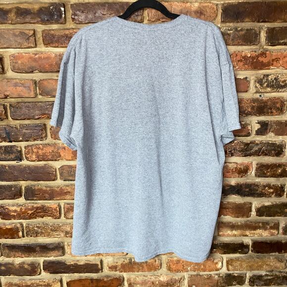 Joe Gibbs Racing 2023 Gray Denny Hamlin 11 Adventhealth 400 T-Shirt Mens Size XL - Picture 7 of 7